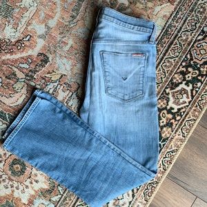 Size 27 Hudson jeans. Mid-rise, Crop length. Well worn but In great shape!
